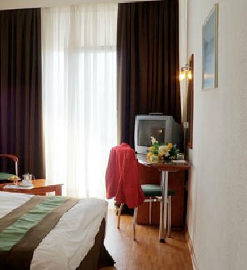 Elpida City Hotel Серрес Екстер'єр фото